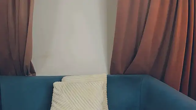 BrilliantGirll stripchat live cam model