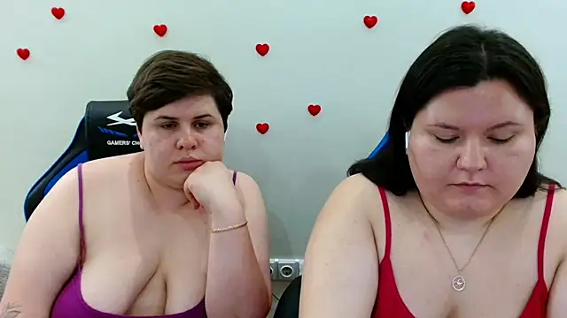 BeckyAndHellen stripchat live cam model