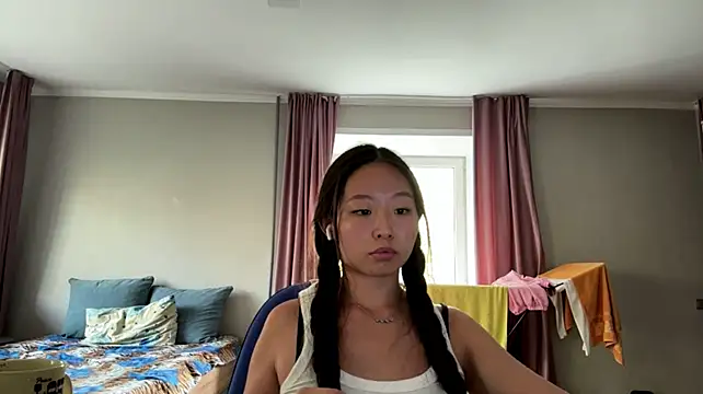 NorahHeelan stripchat live cam model