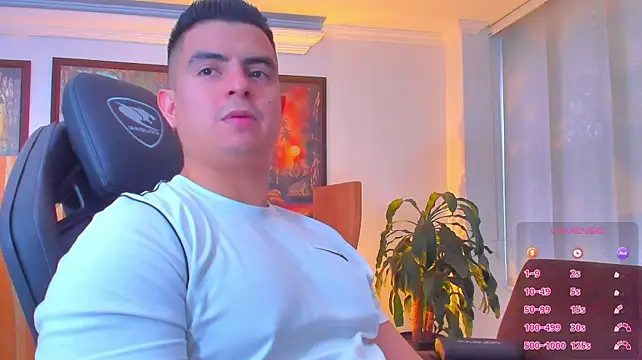 RJBarto stripchat live cam model