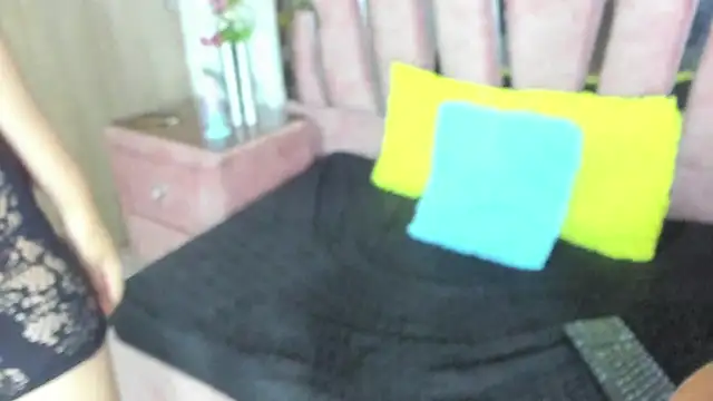 MaraKarly stripchat live cam model