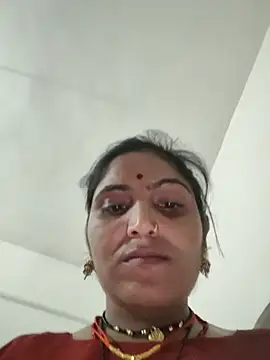 Radha_bhabi stripchat live cam model