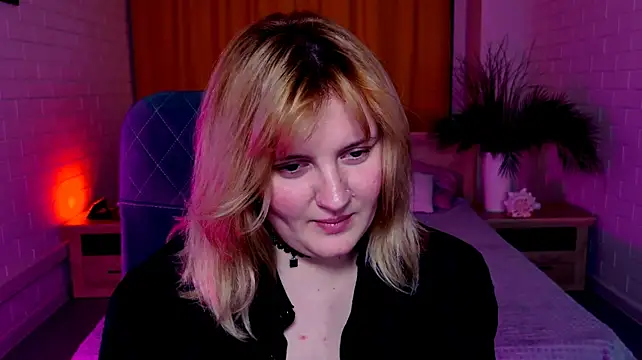 KathyBriggs stripchat live cam model