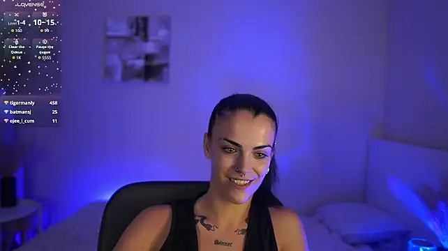 Pauline_2005 stripchat live cam model