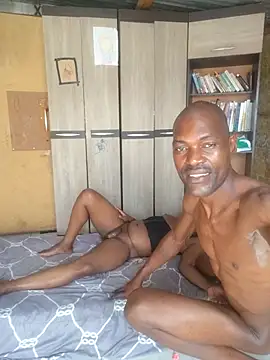 LeVeL43 stripchat live cam model