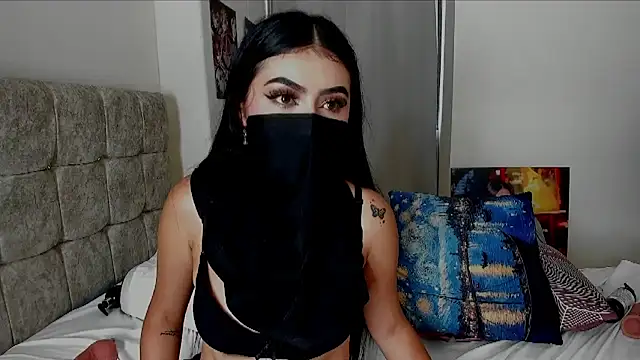 zaahra1 stripchat live cam model