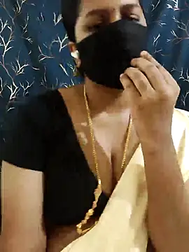 tamilnilavazhagi stripchat live cam model