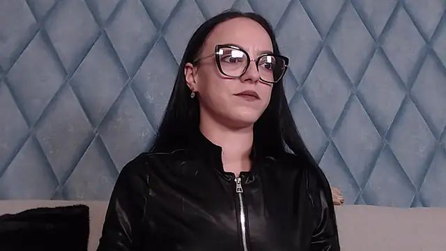 IzabelllNoir stripchat live cam model