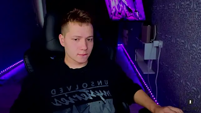 Karl_Night_ stripchat live cam model