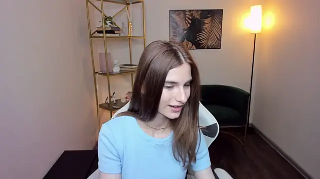 Sweetytrip stripchat live cam model