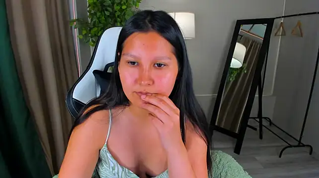 Fluffy_rosses stripchat live cam model