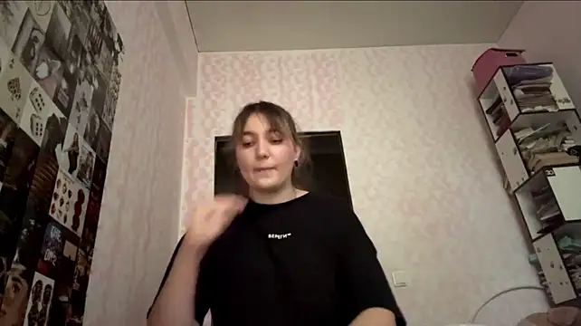 TynishaShute stripchat live cam model