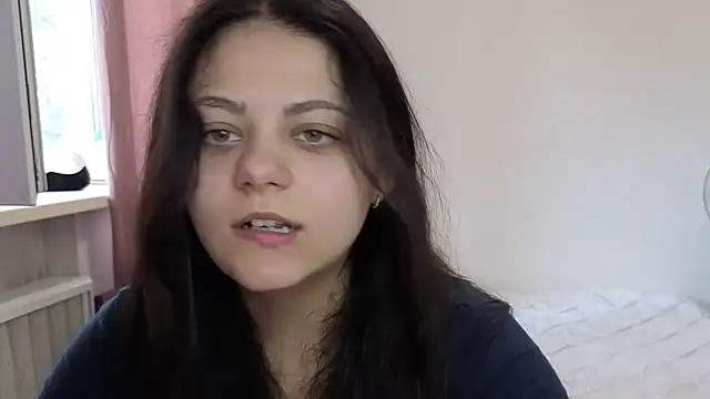_Mikky_lil_ stripchat live cam model