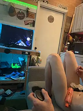 Twist_N_Tease stripchat live cam model