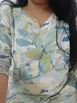 ritika_kushwaha stripchat live cam model