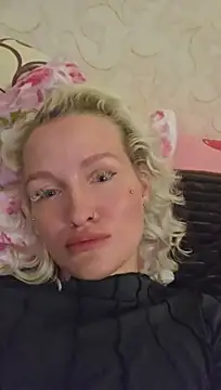 KateMonroe stripchat live cam model