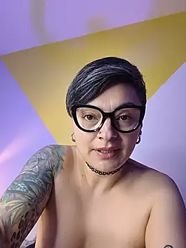 kat_paradise stripchat live cam model