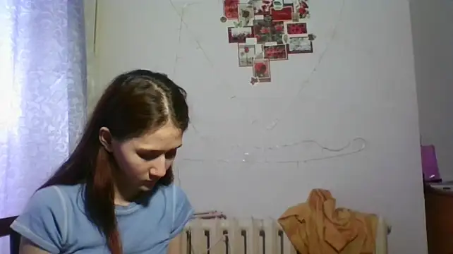 NickiKisinger stripchat live cam model