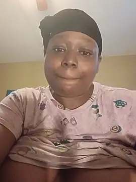 BigJuicy1990 stripchat live cam model