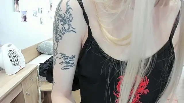 AriaArina stripchat live cam model