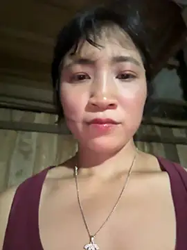 Viery68 stripchat live cam model