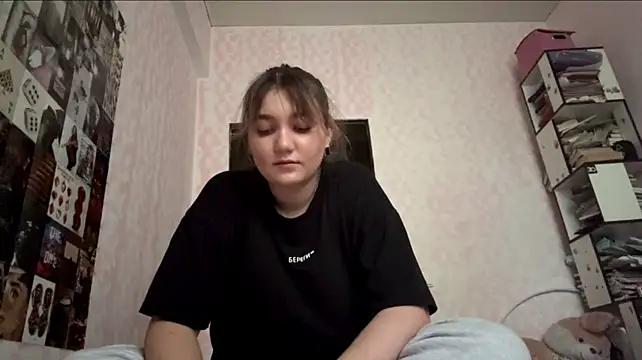 TynishaShute stripchat live cam model