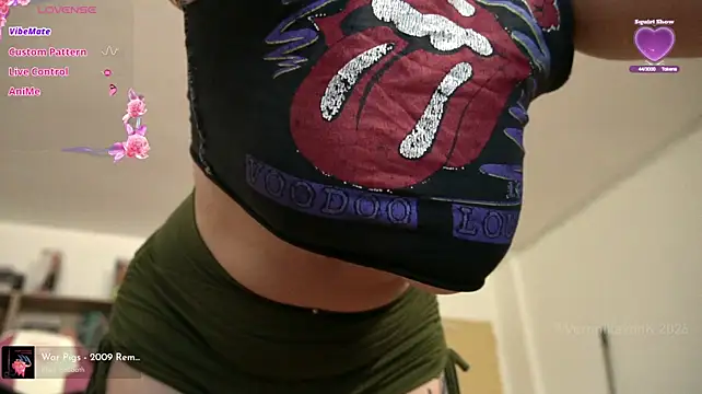 Veronikavonk stripchat live cam model