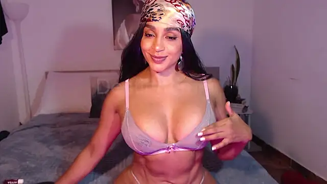 destinne_mill_ stripchat live cam model