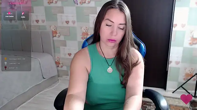 Korolek12 stripchat live cam model