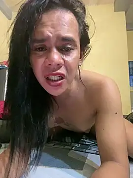 sweetyula stripchat live cam model