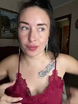Roxana_Bell stripchat live cam model