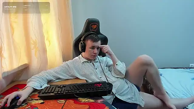 iliaskrislove stripchat live cam model