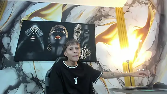 mono_blonde stripchat live cam model