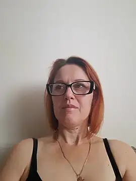 LanaOlbenst stripchat live cam model