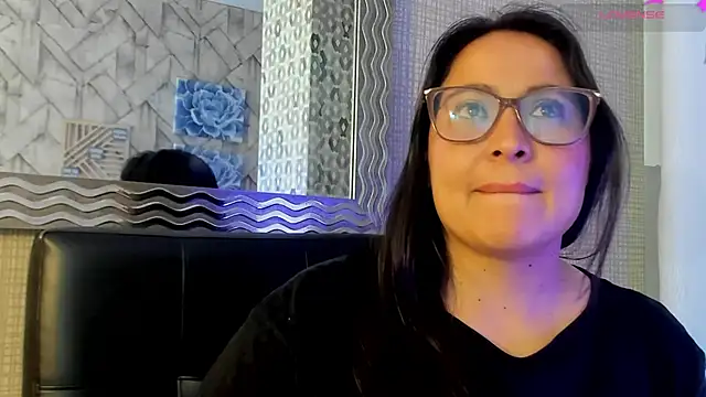 hannabackerr stripchat live cam model