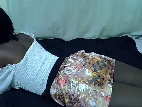 pointie_bloomy stripchat live cam model