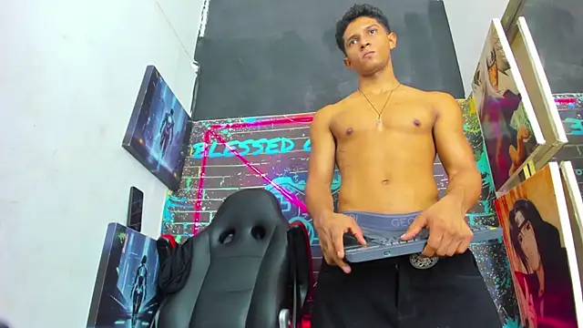 Yoel_Blessed stripchat live cam model