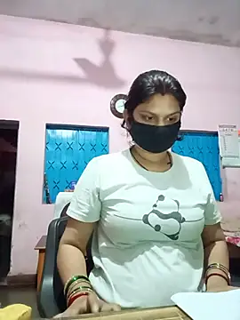 SexyBhumii stripchat live cam model