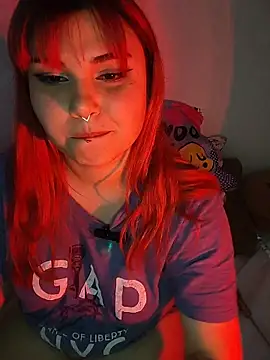 bloodsweett stripchat live cam model
