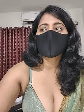 Cute-Maanvi stripchat live cam model