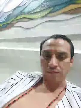 Richard2777 stripchat live cam model