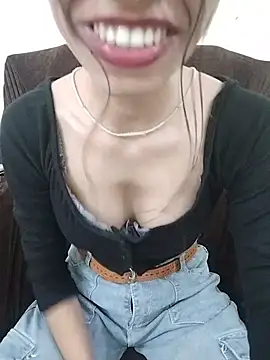 _red_wine__ stripchat live cam model