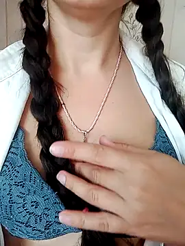 AliceSoultes stripchat live cam model