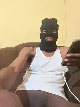 Gifttheskimaskboy420 stripchat live cam model