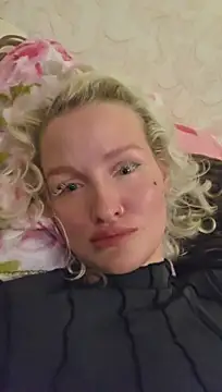 KateMonroe stripchat live cam model