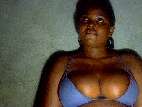 Yaspretty6 stripchat live cam model