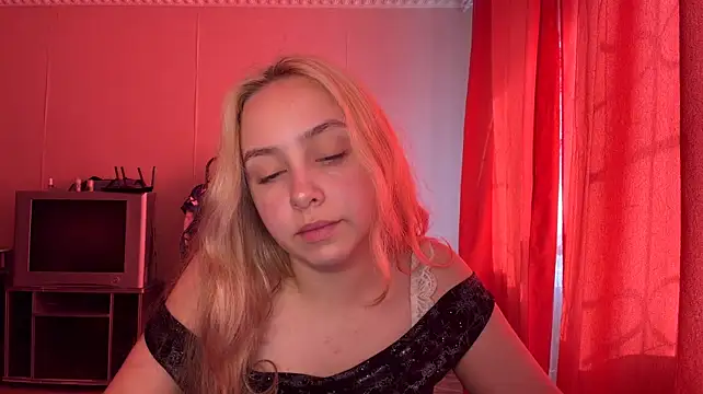 MadisonBuckaloo stripchat live cam model