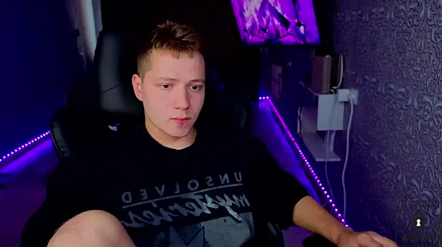 Karl_Night_ stripchat live cam model