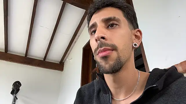 joeblack-777 stripchat live cam model
