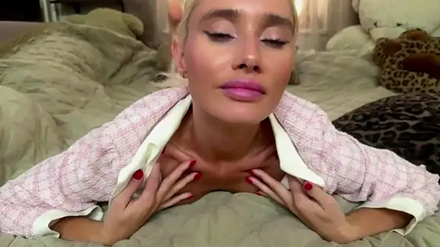 JanaCaracso stripchat live cam model